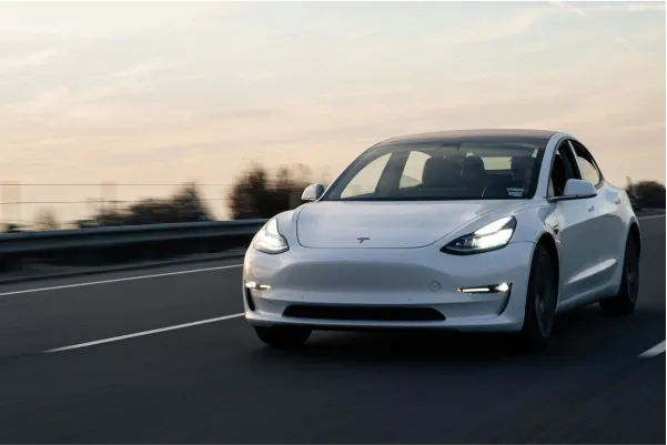 Carbon footprint: can we divide car emissions in France by six?
